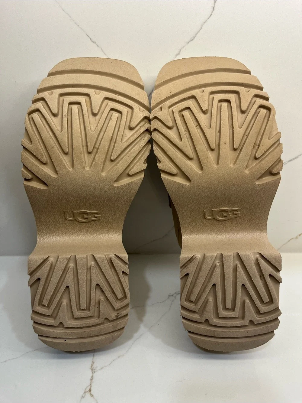 UGG Suede Platform Slide Sandals Camel Tan Square Toe Wedge Slides Sz 9